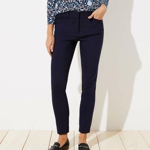 NWT Loft/Julie skinny pant in Navy SIZE 00